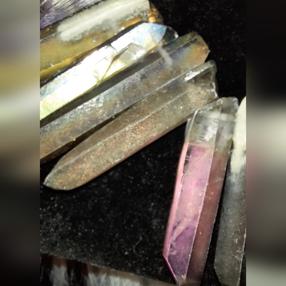 Aura quartz irridescent Brutalist crystal pointed gemstone points necklace - Picture 4 of 11